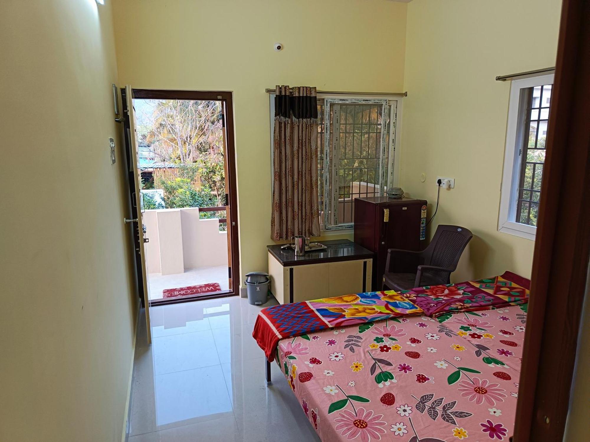 Abaranji Guest House Tiruvannāmalai Buitenkant foto