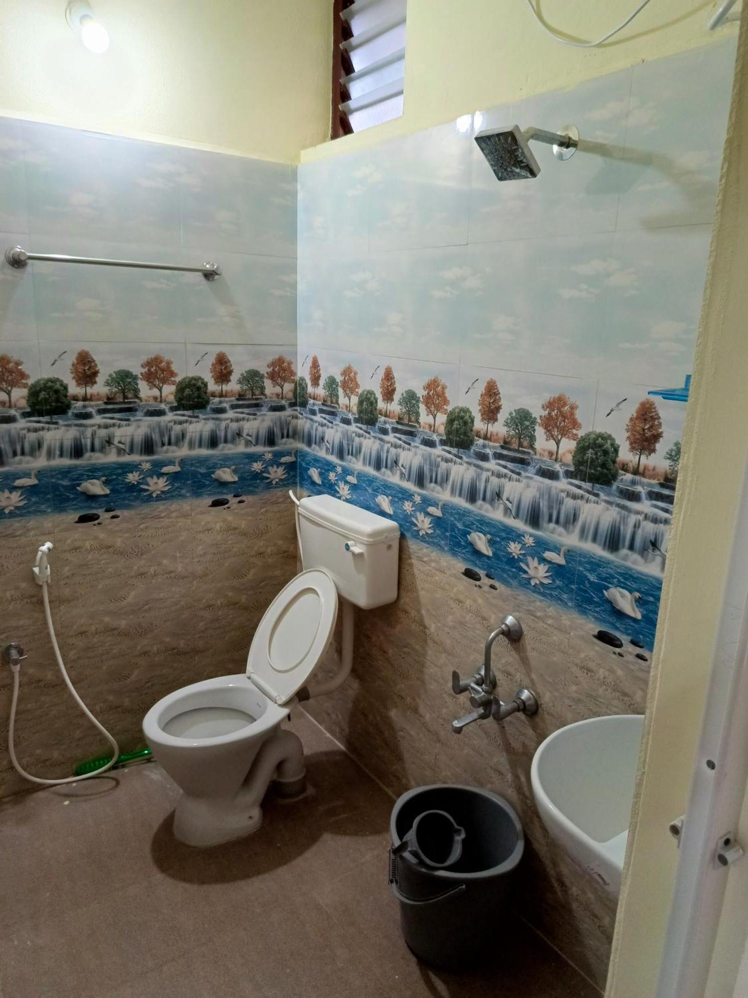 Abaranji Guest House Tiruvannāmalai Buitenkant foto